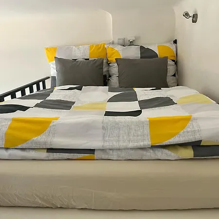 Апартаменты Stylish Loft In The Heart Of Andel